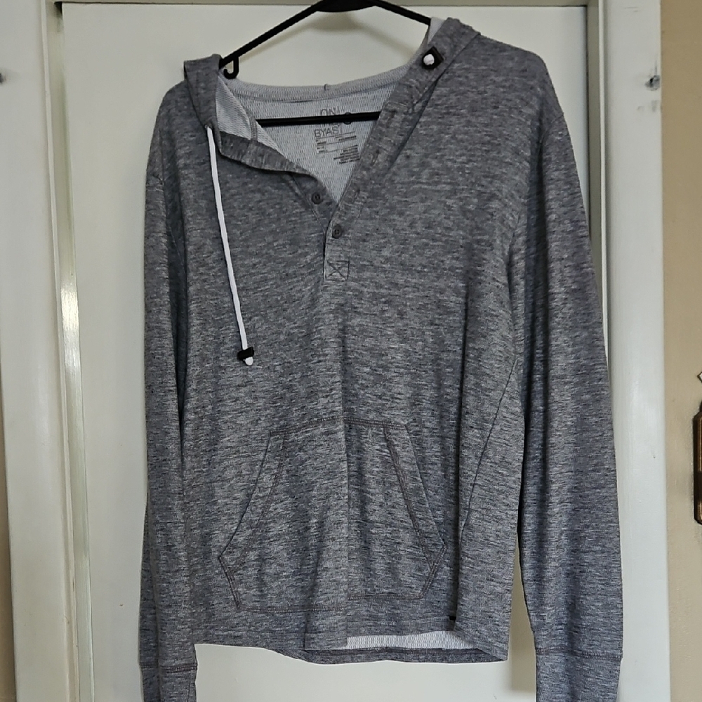 Stylish Women's Sweater Collection - Picture 2 of 11